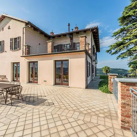 Villa Bricco Paglieri, Entire Alba (Piedmont)