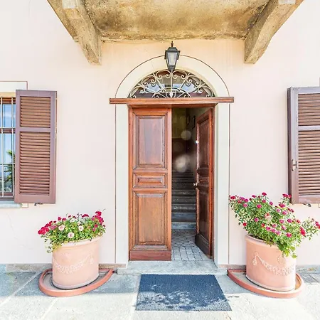 Bricco Paglieri, Entire Villa *