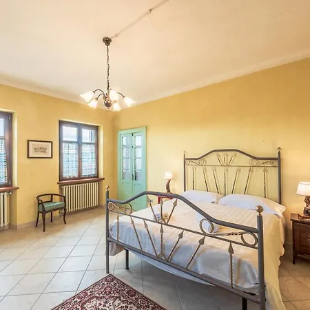 Bricco Paglieri, Entire Villa Alba (Piedmont)