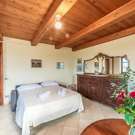 Bricco Paglieri, Entire * Alba (Piedmont)
