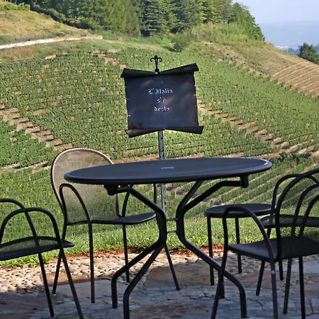 Bricco Paglieri, Entire * Alba (Piedmont)